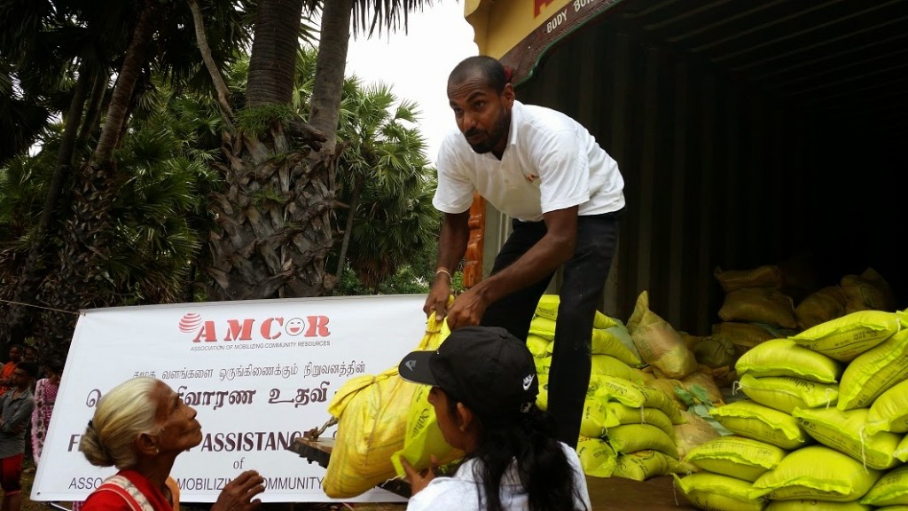 AMCOR provided dry Food packages for 3275 families in Seven villages of Batticaloa who are affected by Floods in 2014/2015.